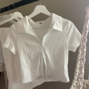 White adjustable zip crop top